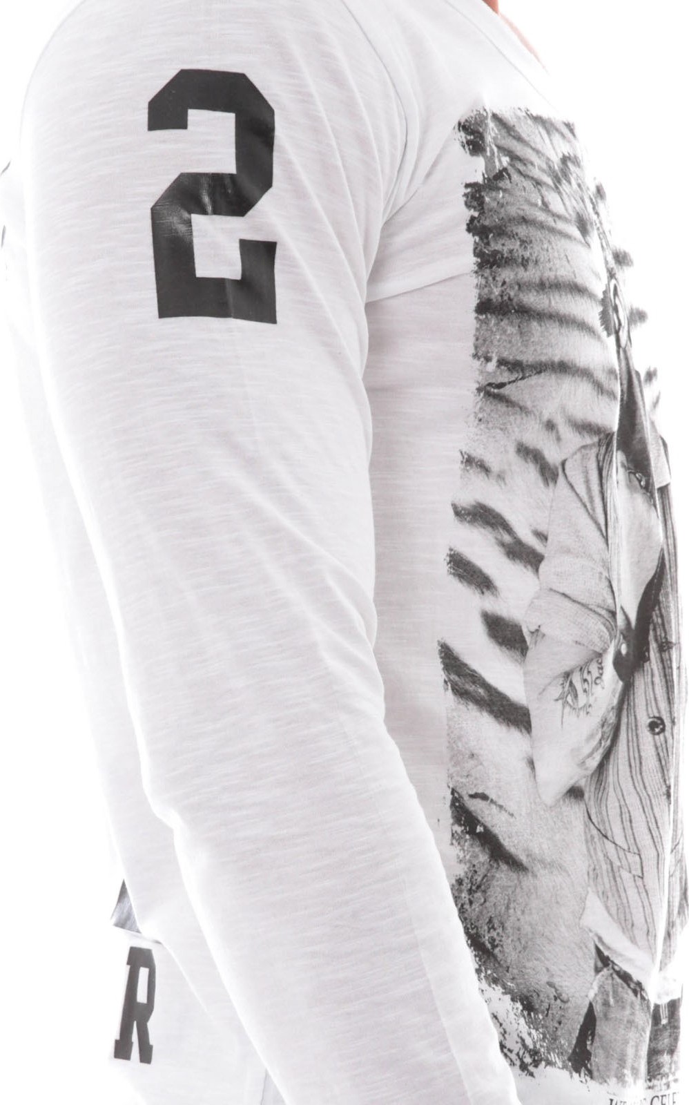 T-SHIRT JENOVA