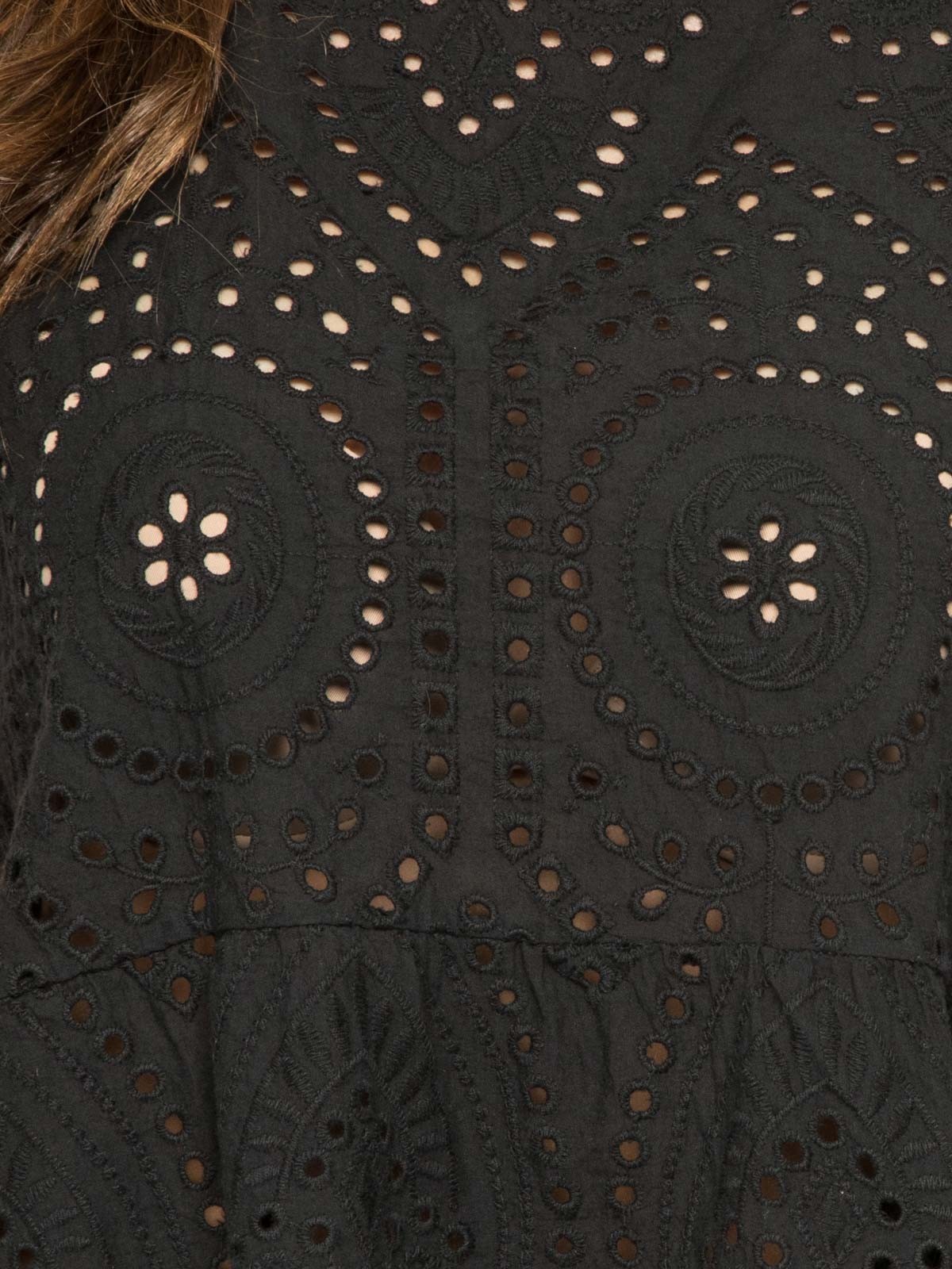 Top col rond broderies anglaises FOUE