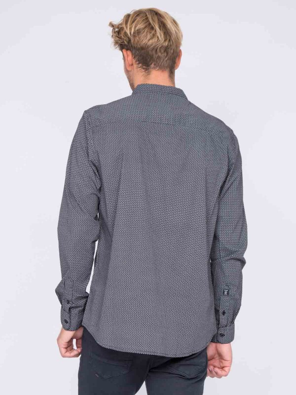 Chemise manches longues...