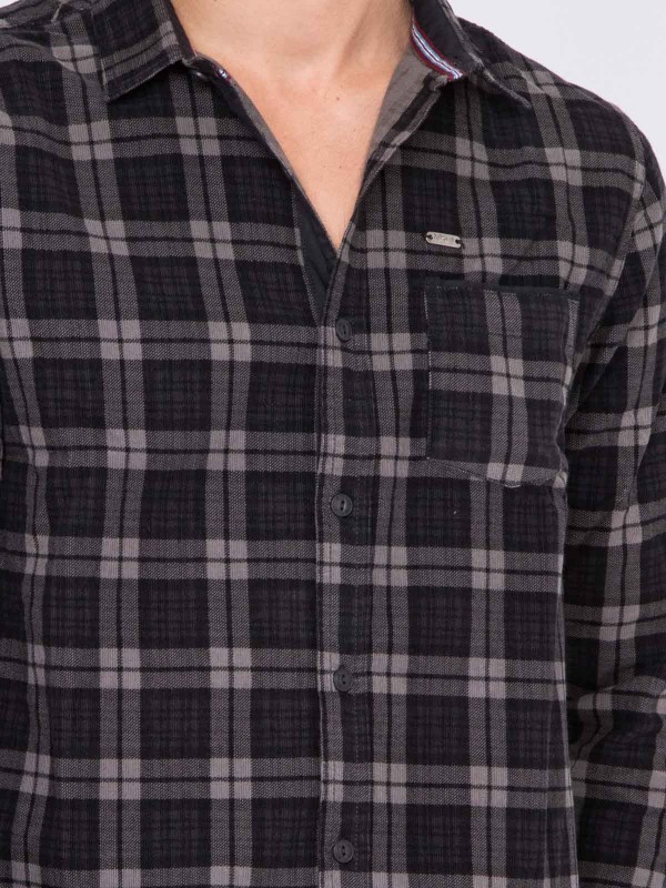 Chemise manches longues...