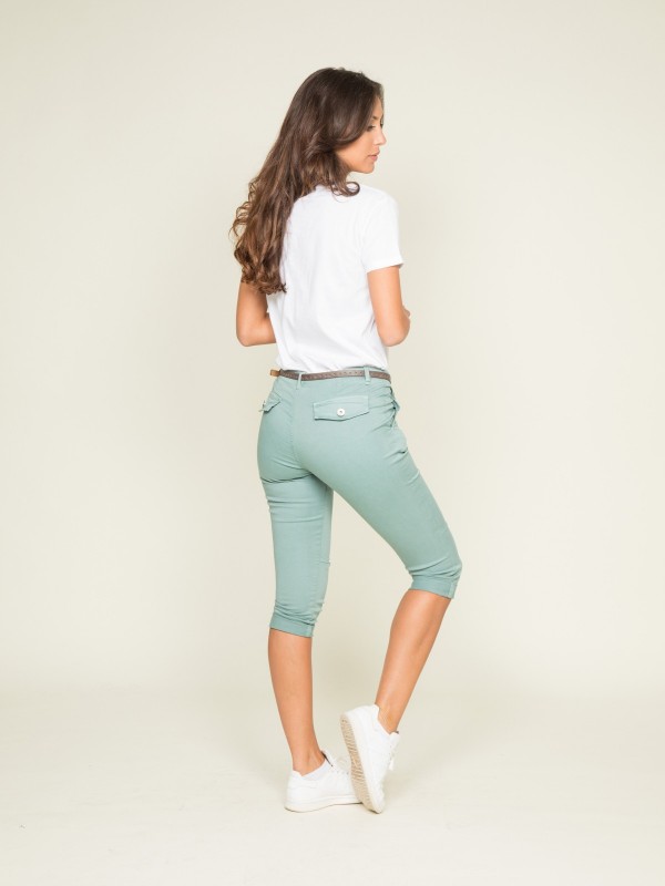 Pantacourt chino XELENA - Vert