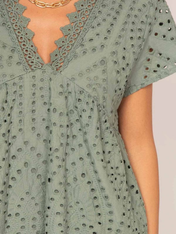 Blouse broderie anglaise...