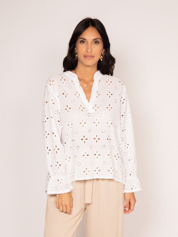 Blouse broderies anglaises...