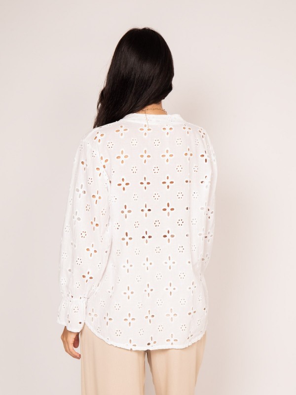 Blouse broderies anglaises...