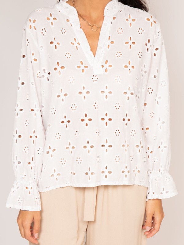 Blouse broderies anglaises...