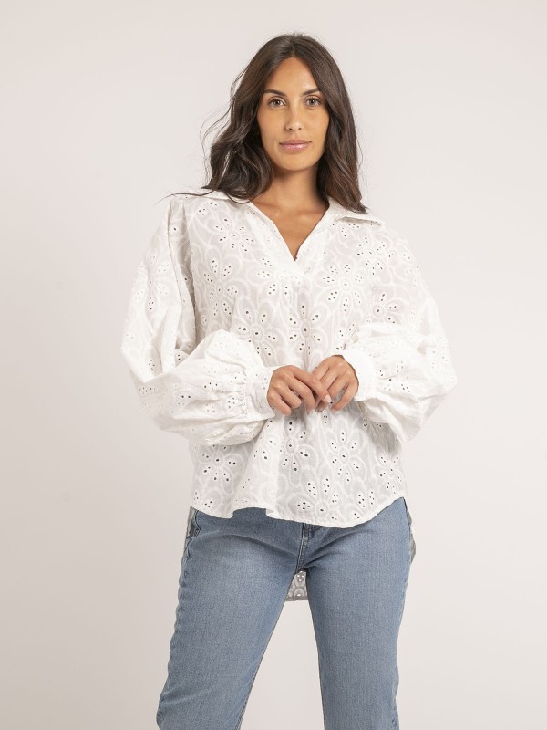 Blouse broderies anglaises...