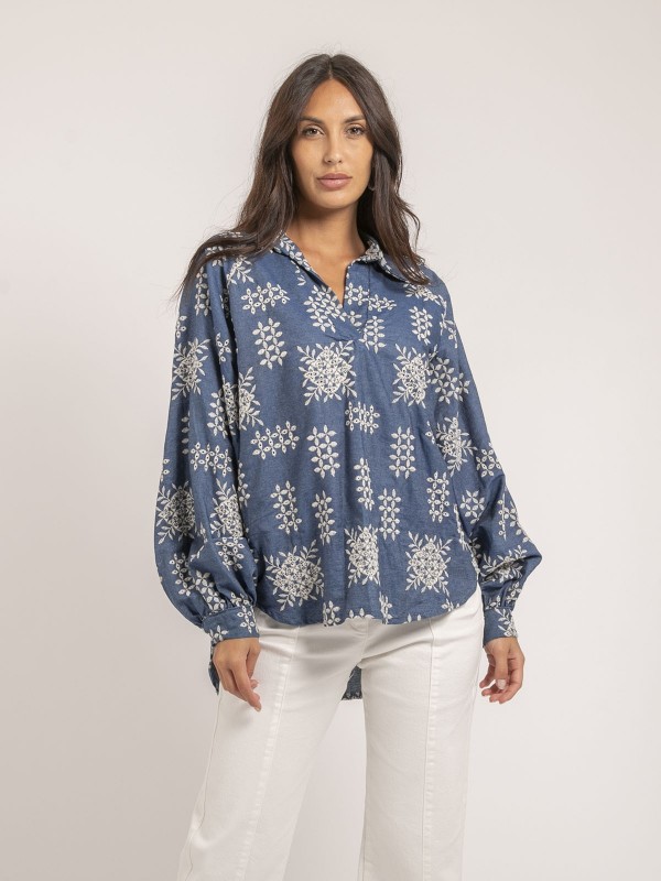 Chemise broderies anglaises...