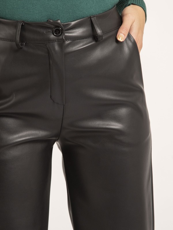 Pantalon droit simili cuir...