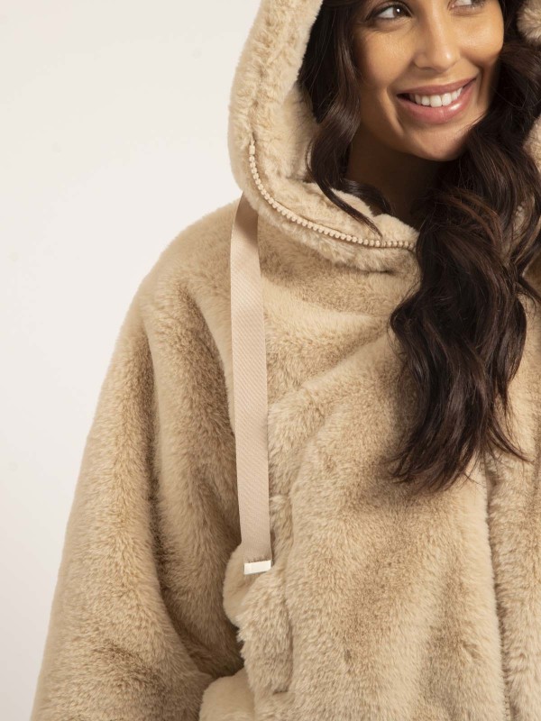 Veste courte capuche UBANIE...