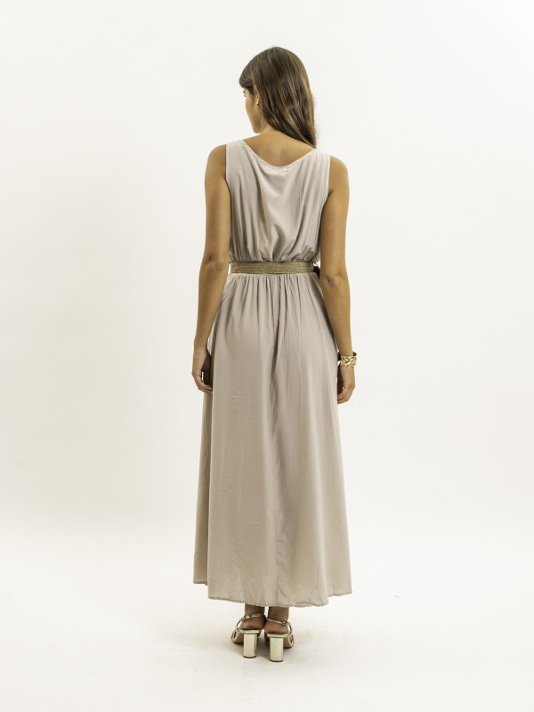 Robe longue avec ceinture...