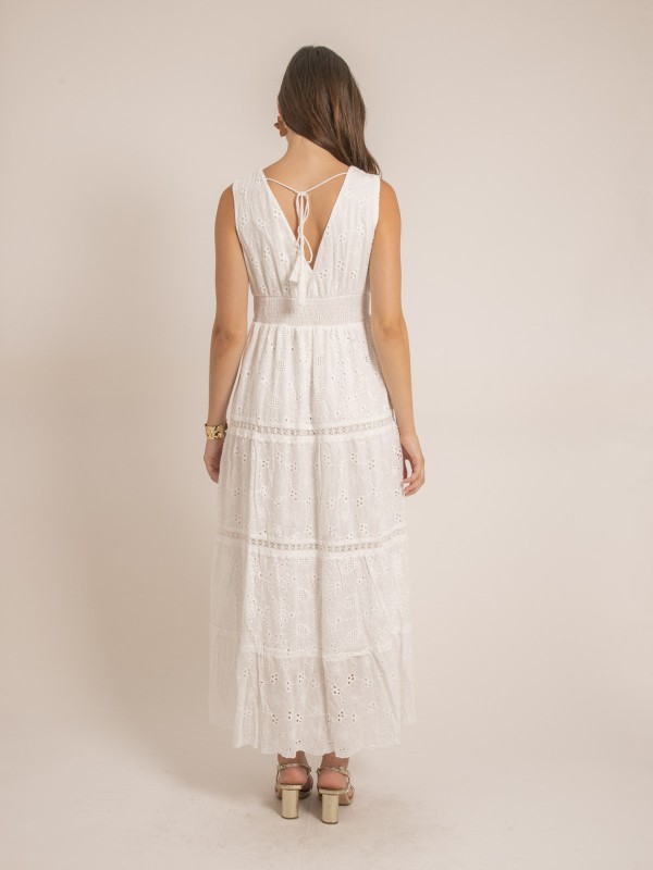 Robe longue broderies...